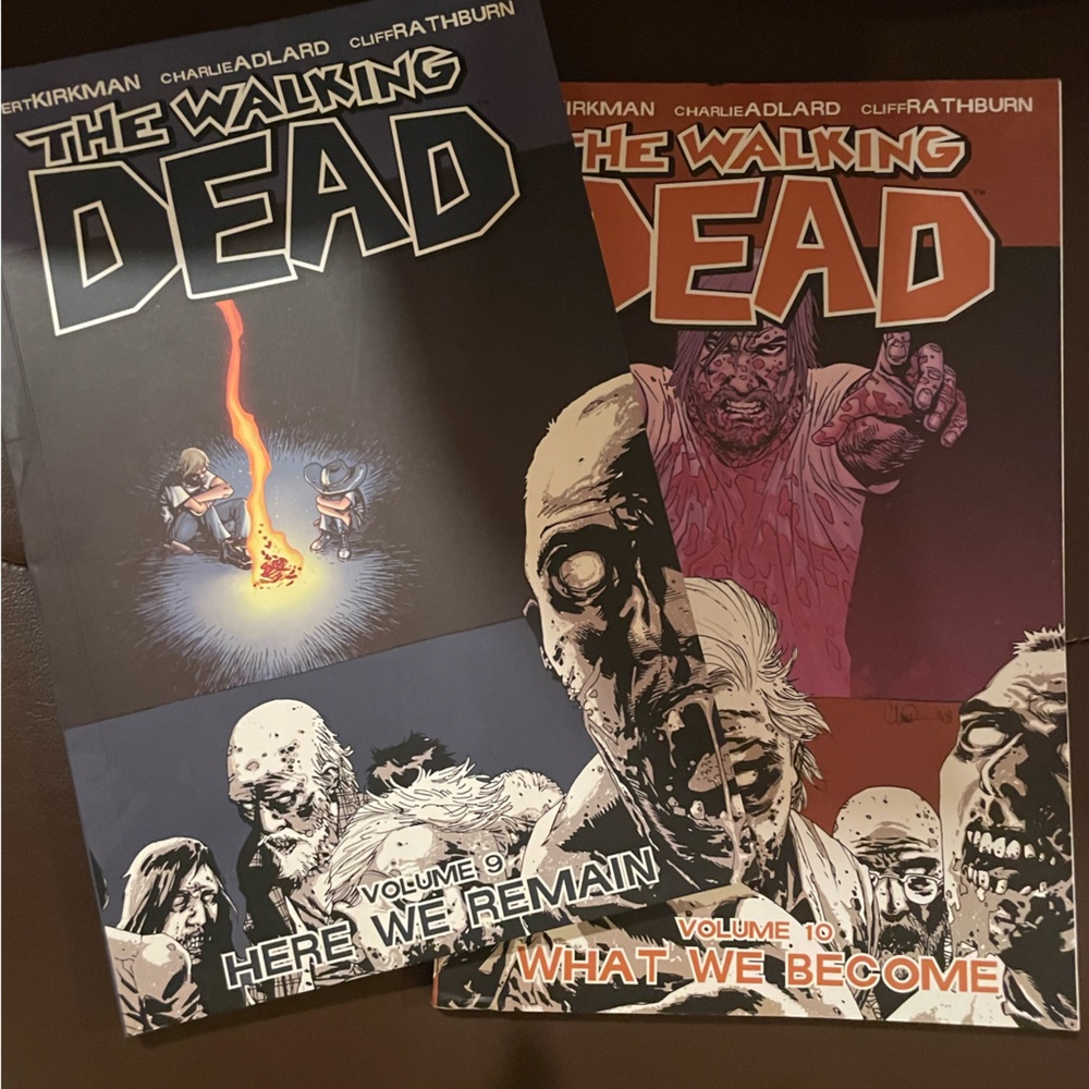 The Walking Dead Comic Book Set Volumes 9 & 10